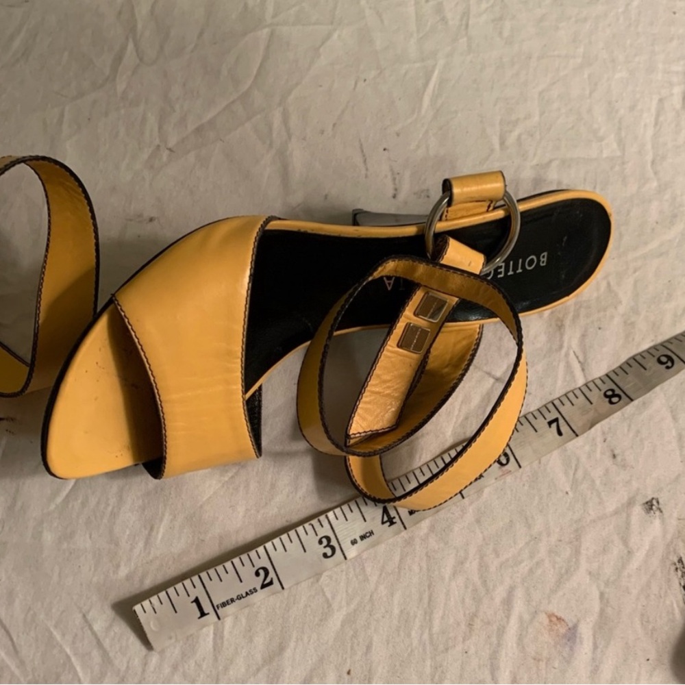 Sandals - Picture 4 of 10